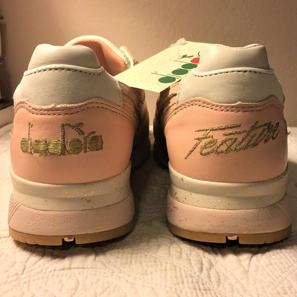 DIADORA x Feature N9000 Unisex Runners    NWT! - Picture 9 of 16